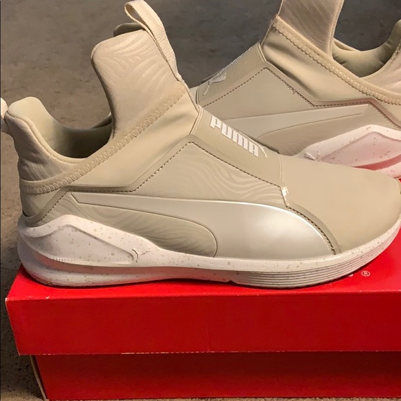 Puma Shoes - Puma Fierce - excellent condition!! $65!!